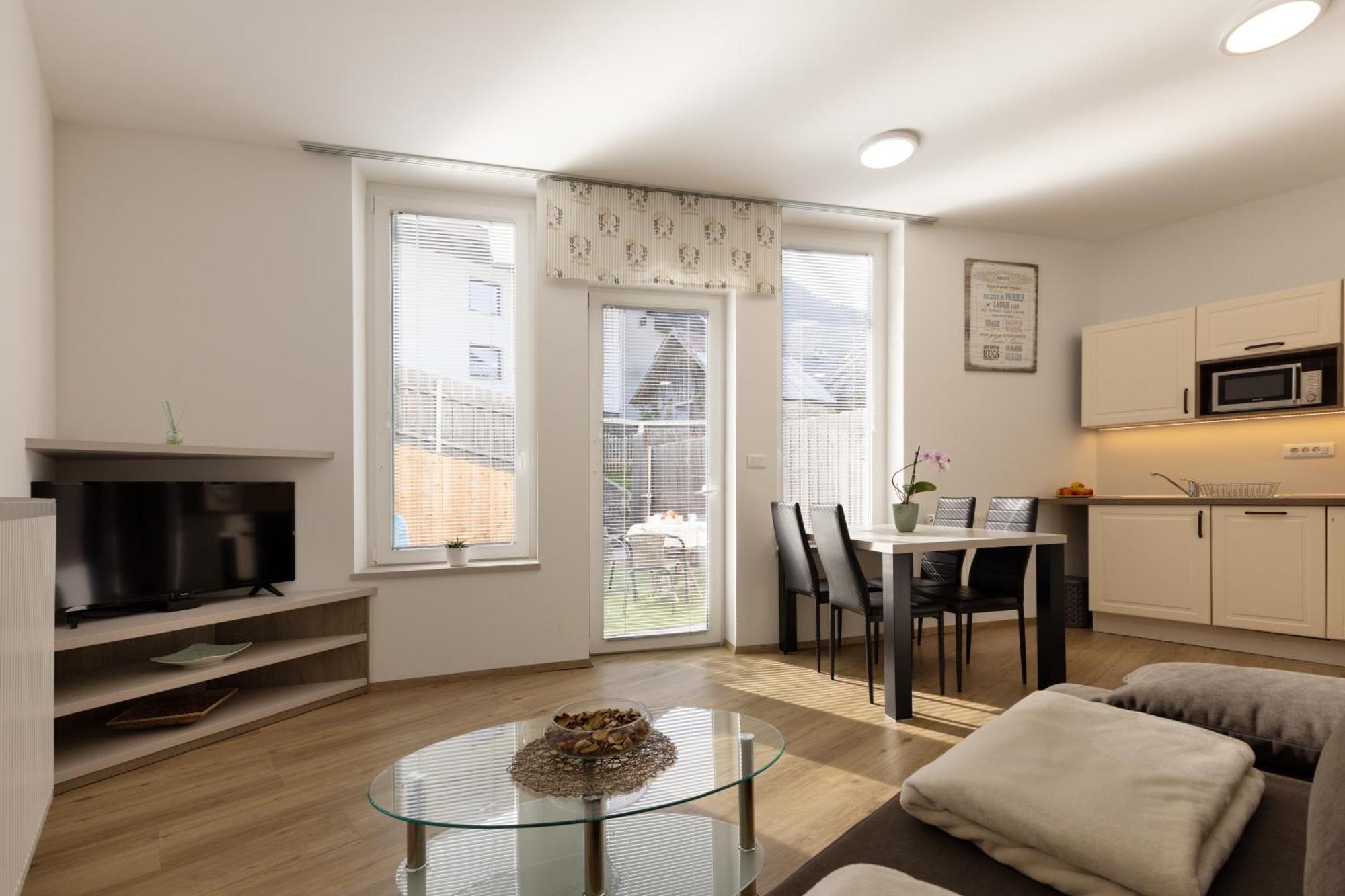 Apartmaji "La Vie Est Belle" Kranjska Gora Kültér fotó